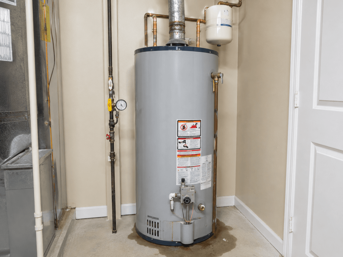 No Hot Water & Boiler Repair — emergency plumbing in Nueva Andalucía